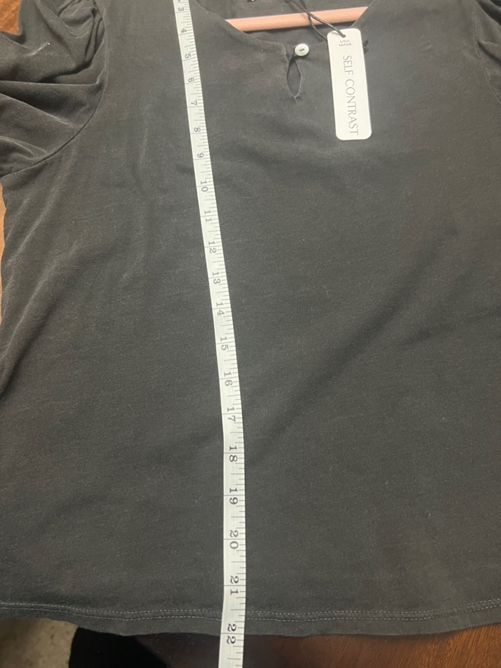 NWT Self Contrast Long Sleeve Top w/ Puff-Sleeve, Front Keyhole Button Gray - Picture 6 of 6